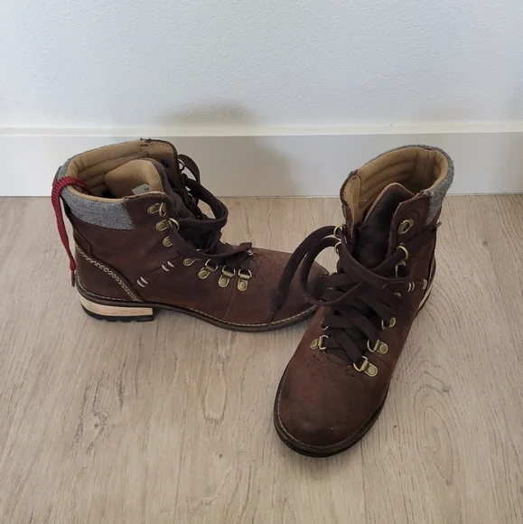 Kodiak Surrey II Boots - Picture 5 of 8